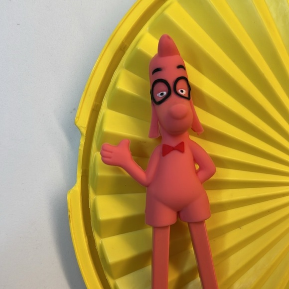 70’s VNTG lot 3 yellow Tupperware, containers ( holds Flour/Sugar/Coffee/Rice) - Picture 12 of 13